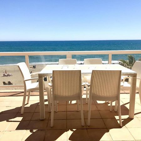 Beachfront Apartment In La Cala De Mijas Exterior foto